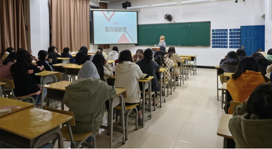 文:邱佳棋图:艺术传媒系初审:陈鑫洁;复审:叶章球;终审;陈政