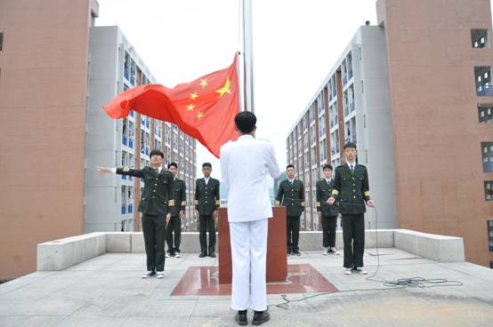 说明: H:\20191023-学院第31届田径运动会开幕式\22.JPG