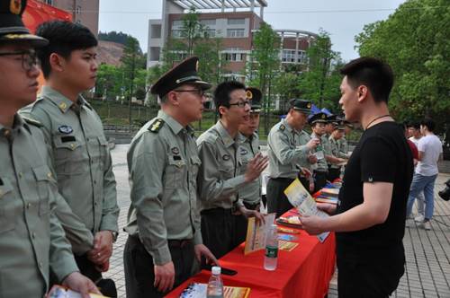 说明: http://www.fjlzy.com/__local/C/0E/1E/734C411DBAA7DF87F701F023224_95F90CBB_1A02E.jpg