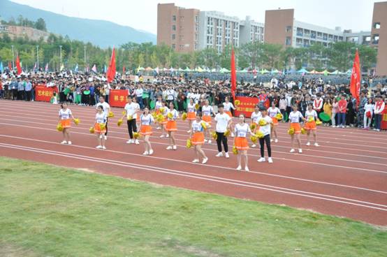 说明: H:\20191023-学院第31届田径运动会开幕式\21.JPG
